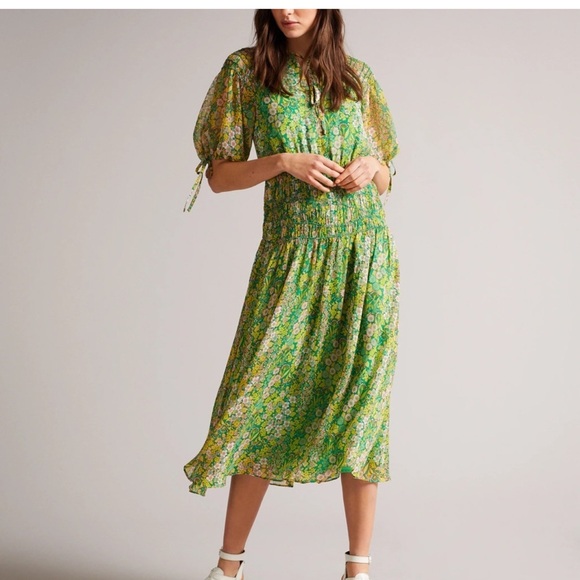 Ted Baker London Dresses & Skirts - Ted Baker London Floral Dress